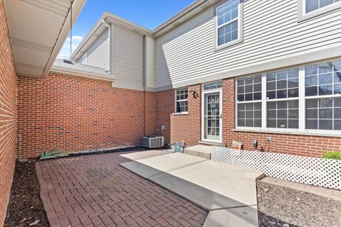 Tiny photo for 18608 W Point Drive, Tinley Park, IL 60477 (MLS # 12607955)