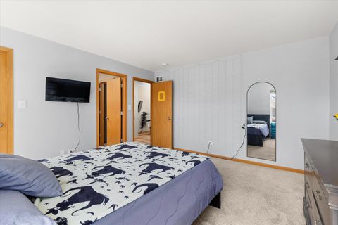 Tiny photo for 18608 W Point Drive, Tinley Park, IL 60477 (MLS # 12607955)