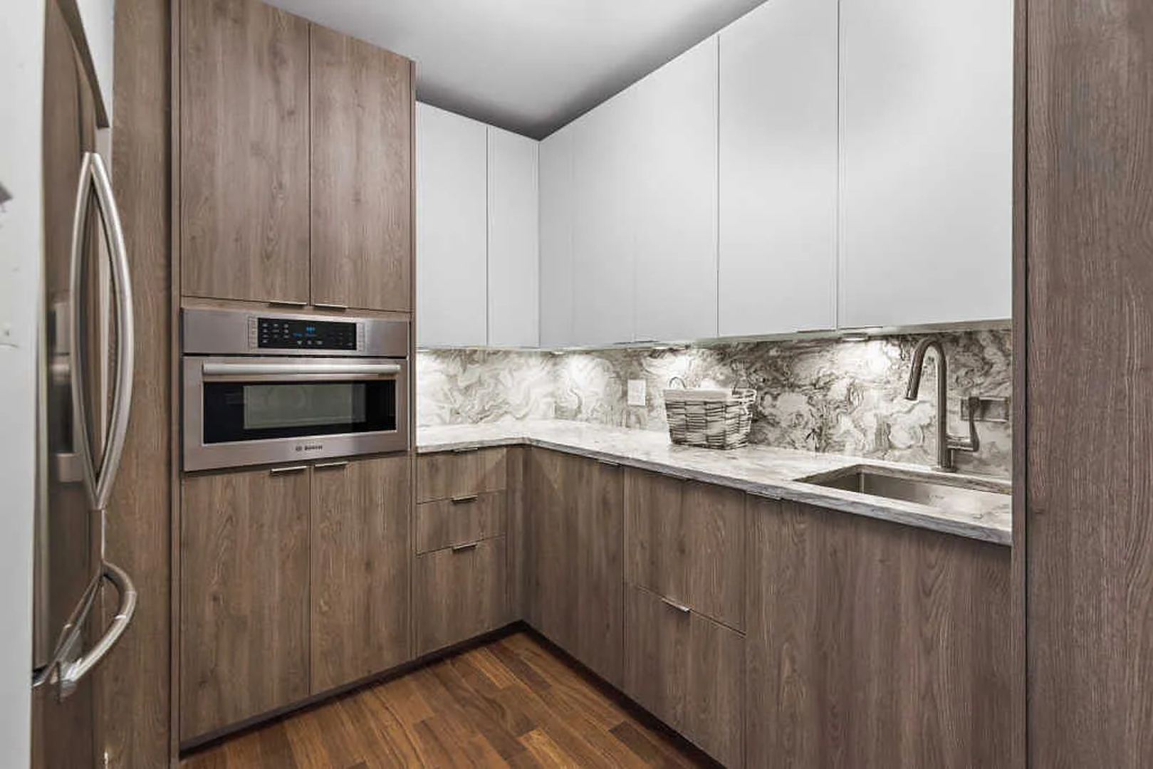 1550 N Lake Shore Drive 23E