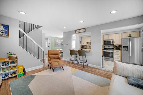Tiny photo for 705 Clearwater Court, Wheeling, IL 60090 (MLS # 12789792)