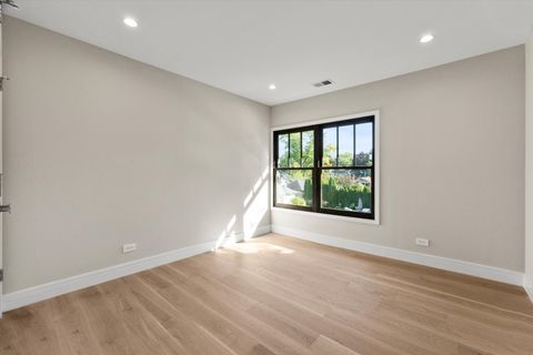 Tiny photo for 415 N Haddow Avenue, Arlington Heights, IL 60004 (MLS # 12557088)