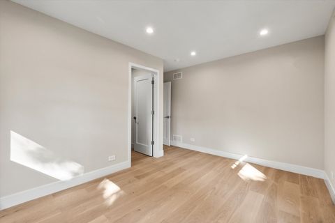 Tiny photo for 415 N Haddow Avenue, Arlington Heights, IL 60004 (MLS # 12557088)