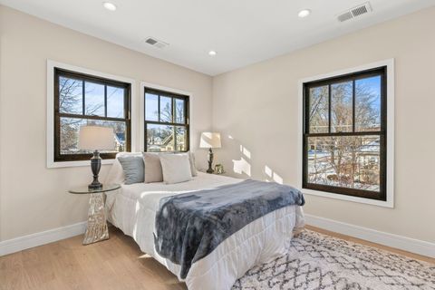 Tiny photo for 415 N Haddow Avenue, Arlington Heights, IL 60004 (MLS # 12557088)