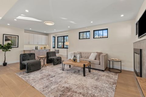 Tiny photo for 415 N Haddow Avenue, Arlington Heights, IL 60004 (MLS # 12557088)