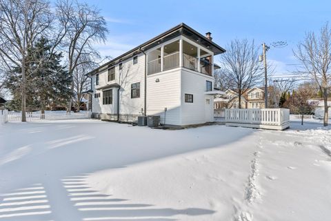 Tiny photo for 415 N Haddow Avenue, Arlington Heights, IL 60004 (MLS # 12557088)
