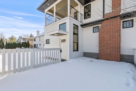 Tiny photo for 415 N Haddow Avenue, Arlington Heights, IL 60004 (MLS # 12557088)