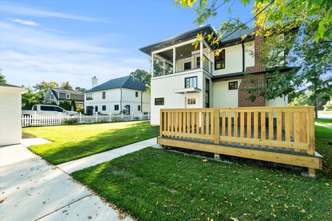 Tiny photo for 415 N Haddow Avenue, Arlington Heights, IL 60004 (MLS # 12557088)