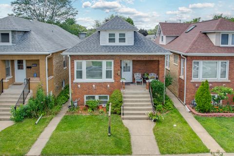 Tiny photo for 4224 N Oriole Avenue, Norridge, IL 60706 (MLS # 12424652)