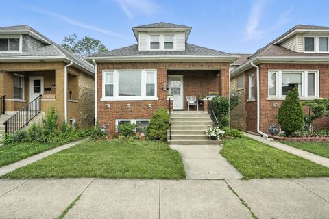 Tiny photo for 4224 N Oriole Avenue, Norridge, IL 60706 (MLS # 12424652)