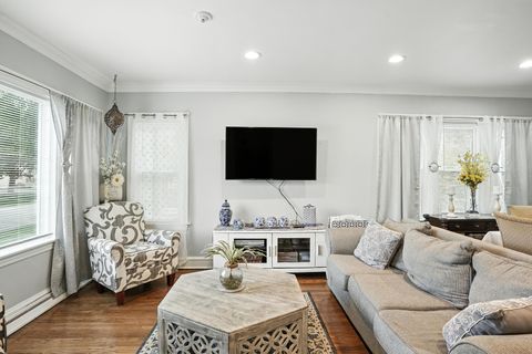 Tiny photo for 4224 N Oriole Avenue, Norridge, IL 60706 (MLS # 12424652)