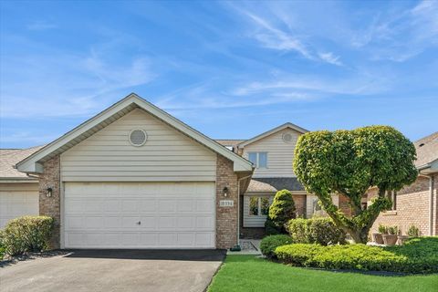 Photo of 18334 Pine Wood Lane, Tinley Park, IL 60477 (MLS # 12470084) Photo of 18334 Pine Wood Lane, Tinley Park, IL 60477 (MLS # 12470084)