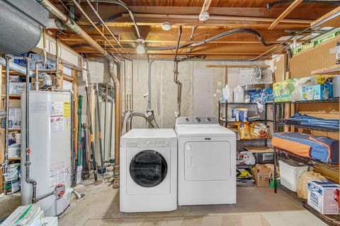 Tiny photo for 1965 Cheltenham Place, Hoffman Estates, IL 60169 (MLS # 12599923)