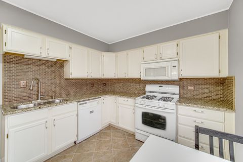 Tiny photo for 1965 Cheltenham Place, Hoffman Estates, IL 60169 (MLS # 12599923)