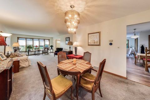 Tiny photo for 10524 Camelot Street, Westchester, IL 60154 (MLS # 12457163)