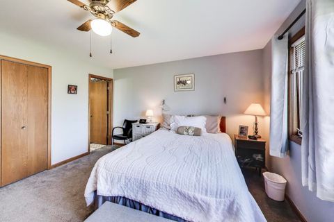Tiny photo for 10524 Camelot Street, Westchester, IL 60154 (MLS # 12457163)