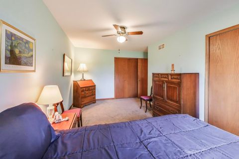 Tiny photo for 10524 Camelot Street, Westchester, IL 60154 (MLS # 12457163)