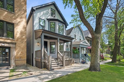 Photo of 1542 W Highland Avenue, Chicago, IL 60660 (MLS # 12366451)