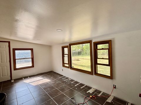 Tiny photo for 911 Kenmore Road, Rockford, IL 61108 (MLS # 12487008)