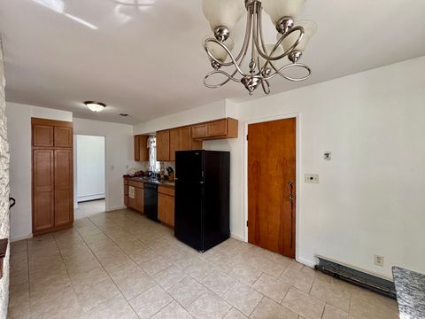 Tiny photo for 911 Kenmore Road, Rockford, IL 61108 (MLS # 12487008)