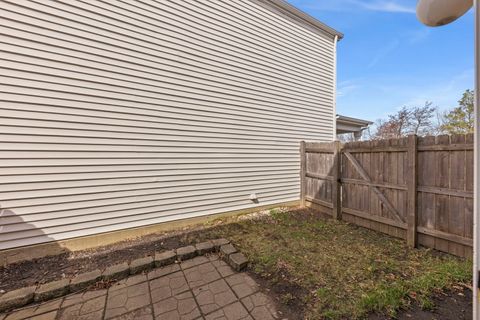 Tiny photo for 1719 Ravine Park Lane, Aurora, IL 60504 (MLS # 12598927)