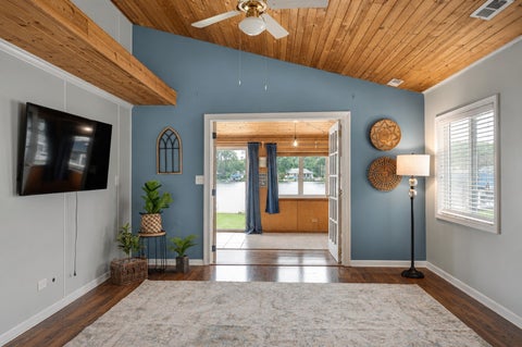 Tiny photo for 1614 River Terrace Drive, McHenry, IL 60051 (MLS # 12737165)