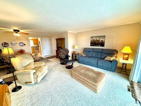 Tiny photo for 3721 35TH Street #4, Moline, IL 61265 (MLS # QC4269648)