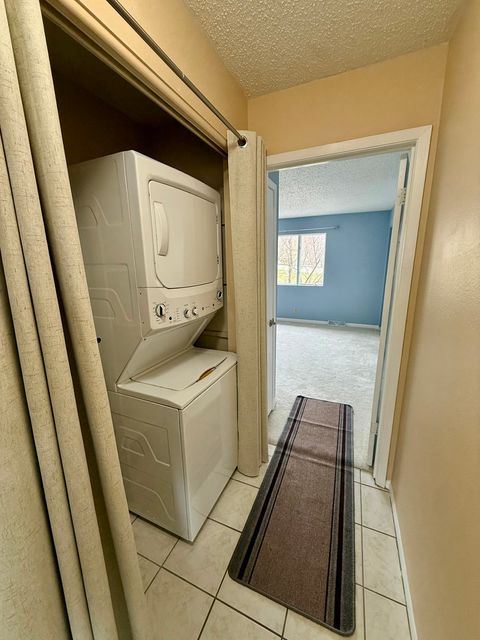 Tiny photo for 3721 35TH Street #4, Moline, IL 61265 (MLS # QC4269648)