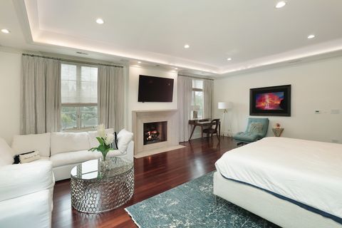 Tiny photo for 977 Sheridan Road, Winnetka, IL 60093 (MLS # 12444526)