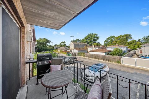 Tiny photo for 11000 Central Avenue #2C, Chicago Ridge, IL 60415 (MLS # 12444808)