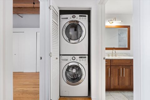 Tiny photo for 333 S Desplaines Street #302, Chicago, IL 60661 (MLS # 12606651)