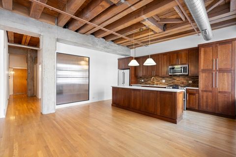 Tiny photo for 333 S Desplaines Street #302, Chicago, IL 60661 (MLS # 12606651)