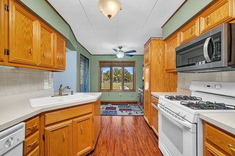 Tiny photo for 5041 139th Place #406, Crestwood, IL 60418 (MLS # 12486223)