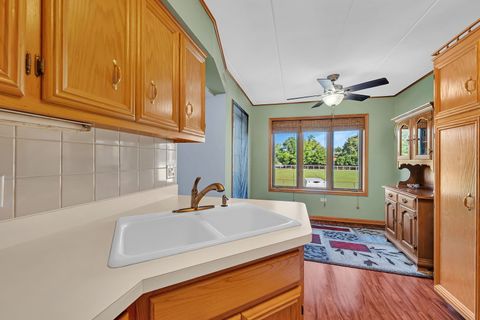 Tiny photo for 5041 139th Place #406, Crestwood, IL 60418 (MLS # 12486223)