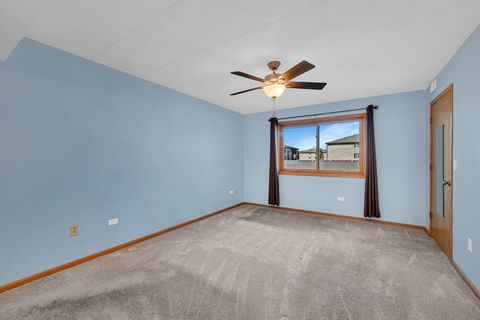 Tiny photo for 5041 139th Place #406, Crestwood, IL 60418 (MLS # 12486223)