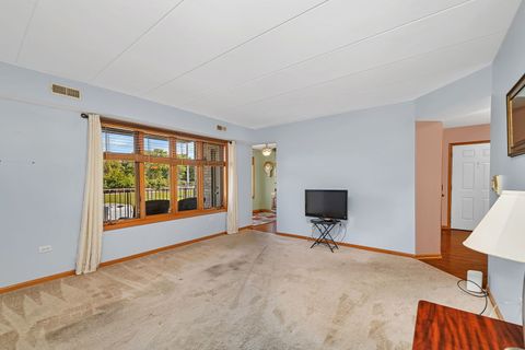 Tiny photo for 5041 139th Place #406, Crestwood, IL 60418 (MLS # 12486223)