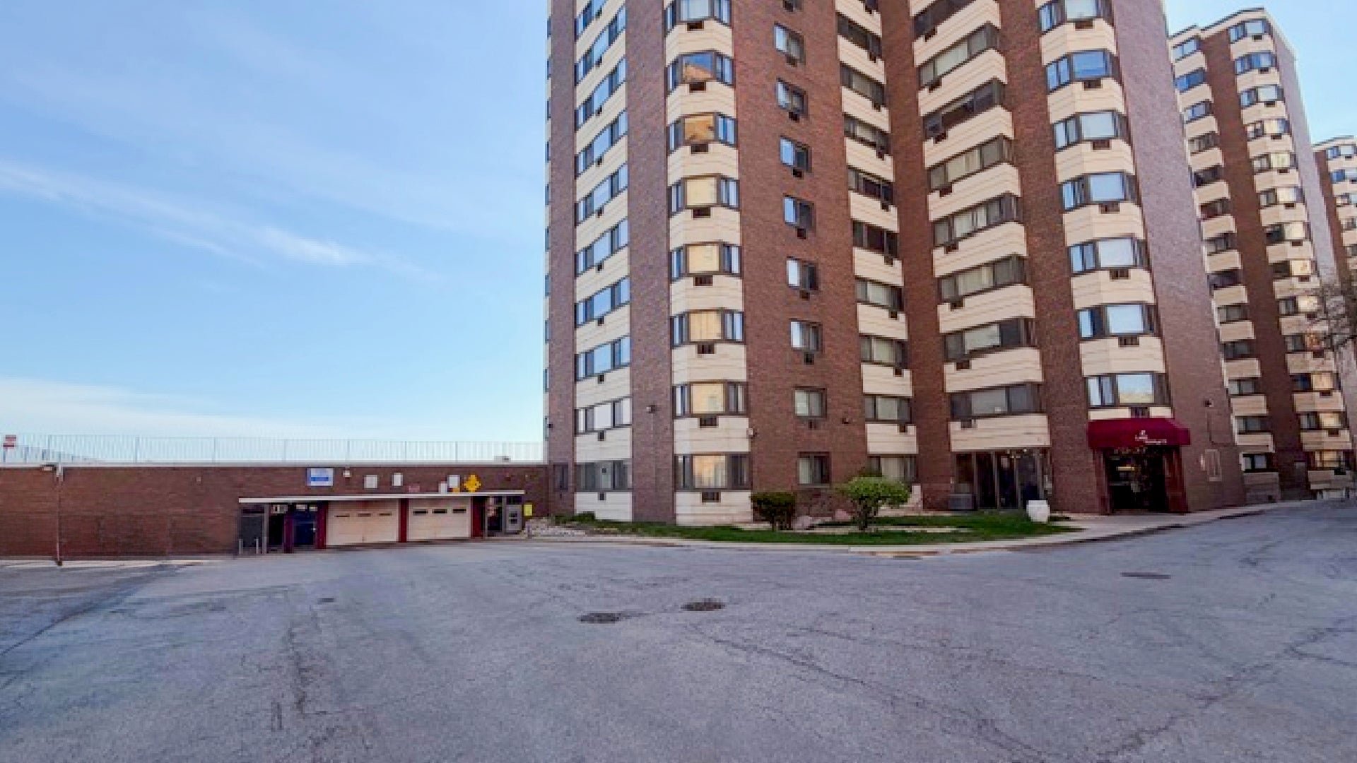 7337 S South Shore Drive 229