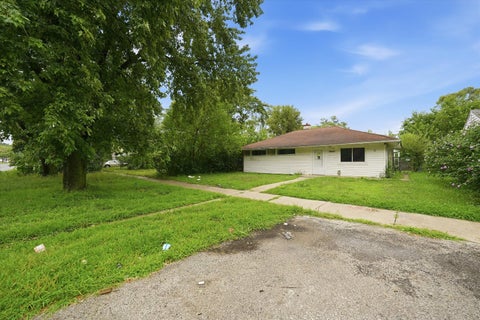 Tiny photo for 14647 Lincoln Avenue, Dolton, IL 60419 (MLS # 12725631)