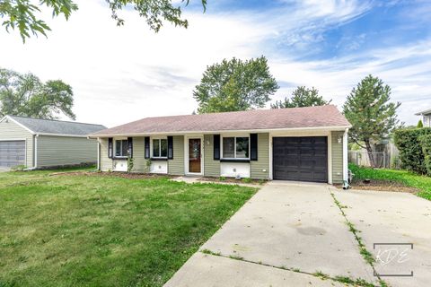Photo of 113 Cedarwood Avenue, Bolingbrook, IL 60440 (MLS # 12476087)