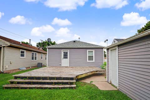Tiny photo for 1132 53RD Street, Moline, IL 61265 (MLS # 12728357)