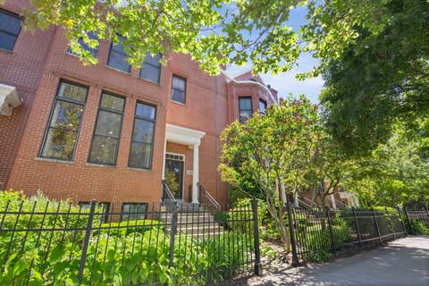 Photo of 2064 Valor Court, Glenview, IL 60026 (MLS # 12741723)