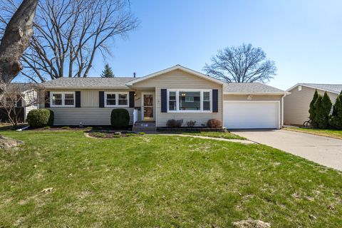 Photo of 2690 9th Street, East Moline, IL 61244 (MLS # 12602264)