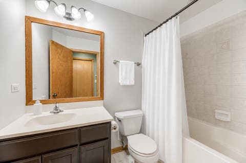 Tiny photo for 8810 W 84TH Place #D, Justice, IL 60458 (MLS # 12735009)