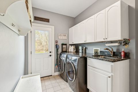 Tiny photo for 14101 W Rodmell Court, Libertyville, IL 60048 (MLS # 12608596)