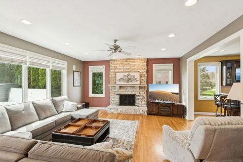 Tiny photo for 14101 W Rodmell Court, Libertyville, IL 60048 (MLS # 12608596)