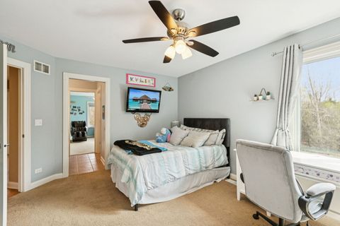 Tiny photo for 14101 W Rodmell Court, Libertyville, IL 60048 (MLS # 12608596)
