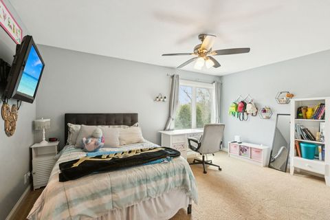 Tiny photo for 14101 W Rodmell Court, Libertyville, IL 60048 (MLS # 12608596)