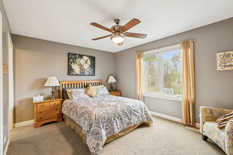 Tiny photo for 14101 W Rodmell Court, Libertyville, IL 60048 (MLS # 12608596)