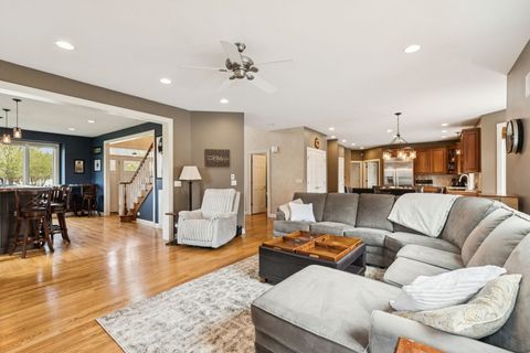 Tiny photo for 14101 W Rodmell Court, Libertyville, IL 60048 (MLS # 12608596)