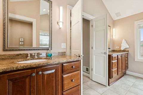 Tiny photo for 14101 W Rodmell Court, Libertyville, IL 60048 (MLS # 12608596)