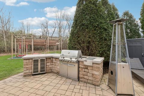 Tiny photo for 14101 W Rodmell Court, Libertyville, IL 60048 (MLS # 12608596)